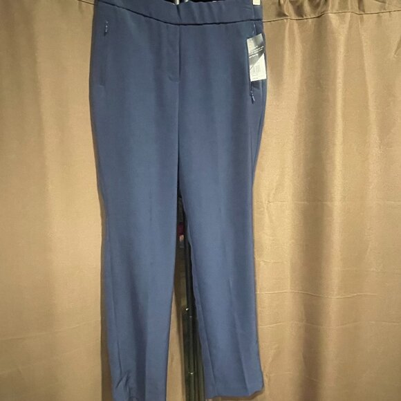 NWT Women's Sz. 2 Navy High Rise Pull-On Slimming Waist Flare Leg Pant w/Pockets - Picture 6 of 16